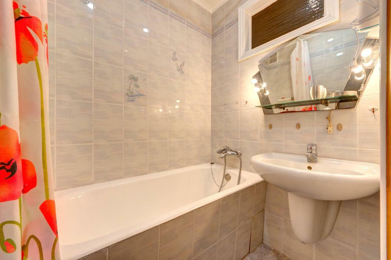 Apartments Near The Palace Of Sports Kiev Luaran gambar